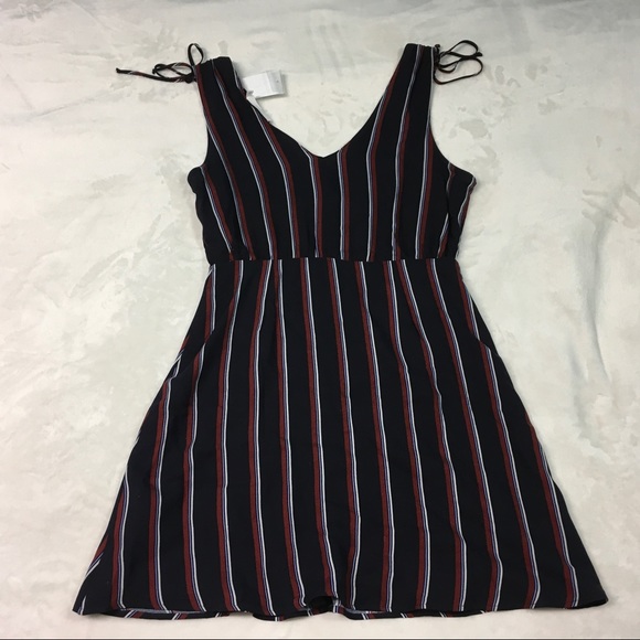 LUSH V-Neck Fit and Flair Button Down Dress - Picture 5 of 5